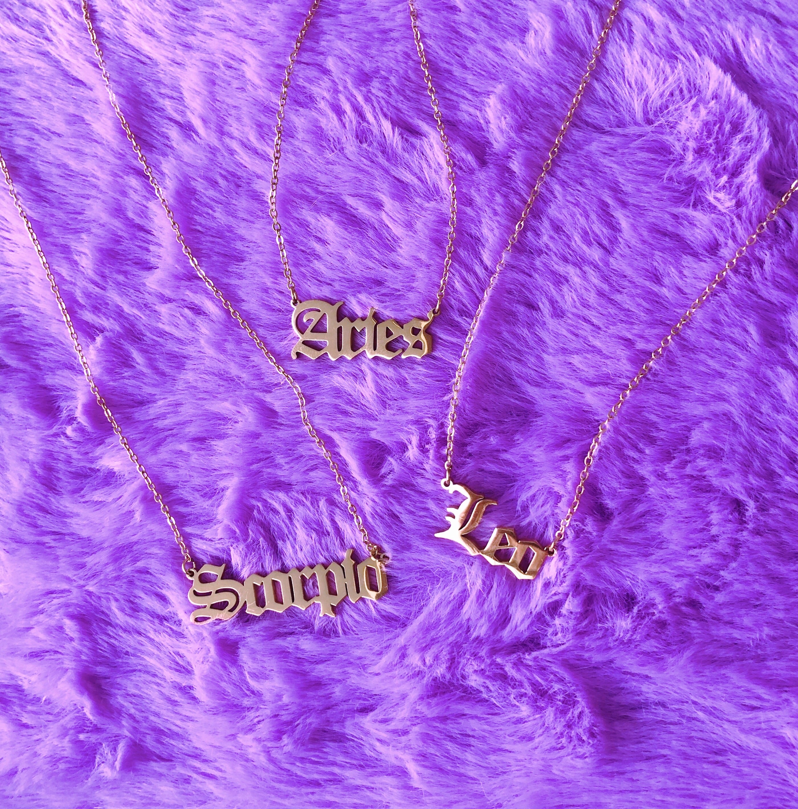 ARIES ZODIAC NECKLACE - GOLD